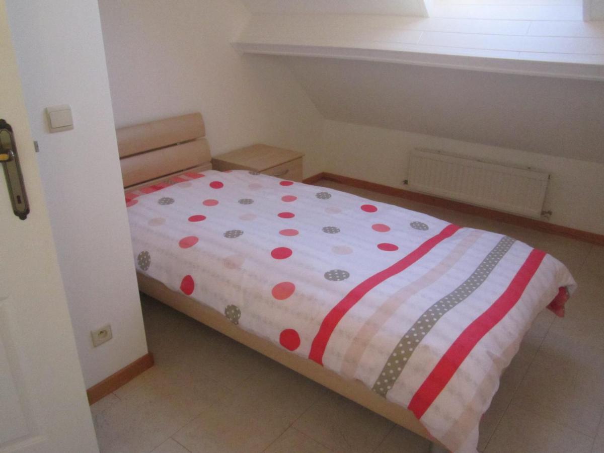 Vakantiewoning Upstairzzz Kortessem Kültér fotó